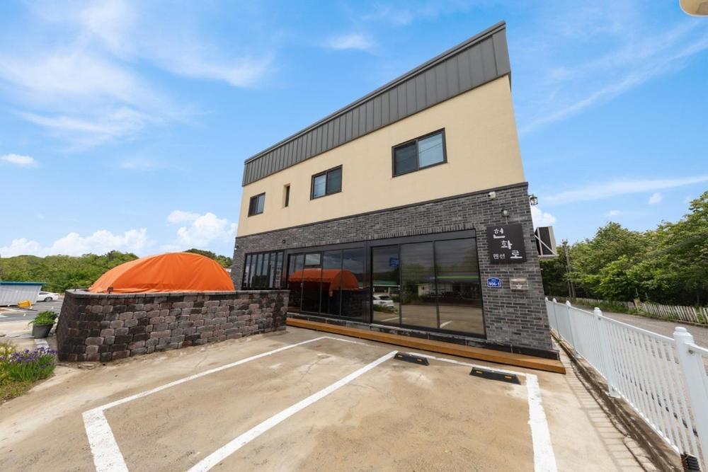 Gangneung Heonhwa-Ro Pension Екстериор снимка